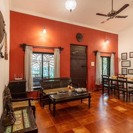 Vintage Estate - Lakeside Allure With Vintage Decor,A Plunge Pool & A Lawn Featuring A Charming Gazebo Karjat Extérieur photo